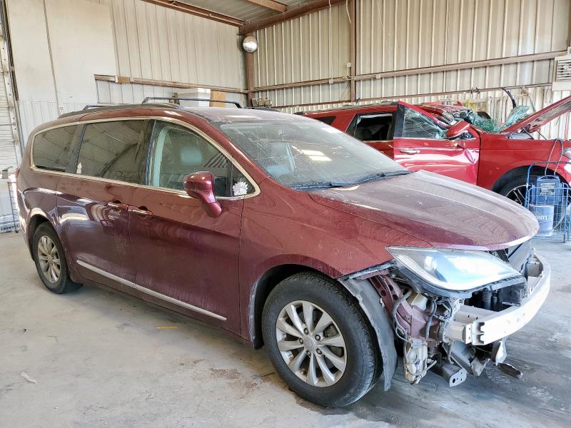 Photo 4 from auction – 2017 CHRYSLER PACIFICA T with VIN 2C4RC1BG1HR584683