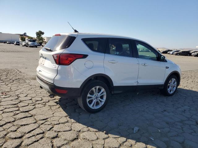 Photo 3 from auction – 2019 FORD ESCAPE SE with VIN 1FMCU9GDXKUC33857