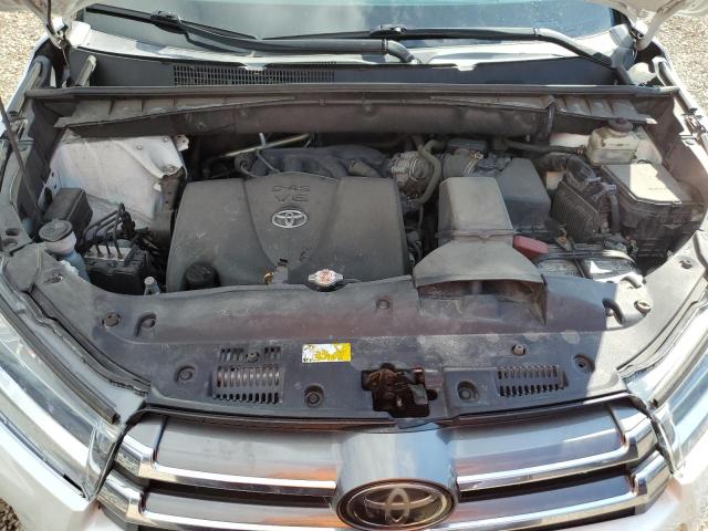 Photo 12 from auction – 2018 TOYOTA HIGHLANDER with VIN 5TDDZRFH3JS887570