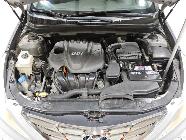 Photo 11 from auction – 2011 HYUNDAI SONATA SE with VIN 5NPEC4AC7BH211084