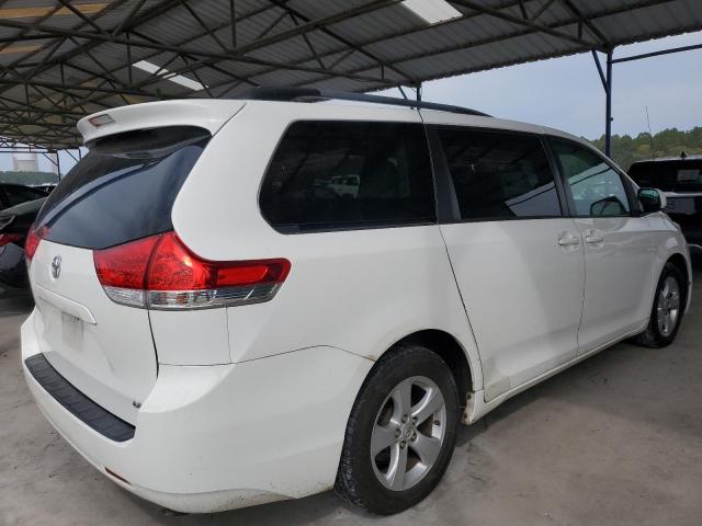 Photo 3 from auction – 2011 TOYOTA SIENNA with VIN 5TDKK3DC6BS031133