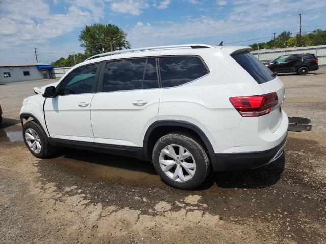 Photo 2 from auction – 2018 VOLKSWAGEN ATLAS S with VIN 1V2AP2CA7JC600061