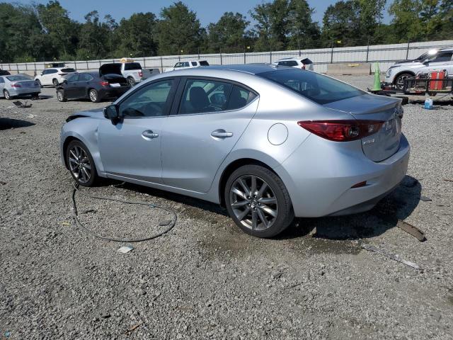 Photo 2 from auction – 2018 MAZDA 3 TOURING with VIN 3MZBN1V32JM260818