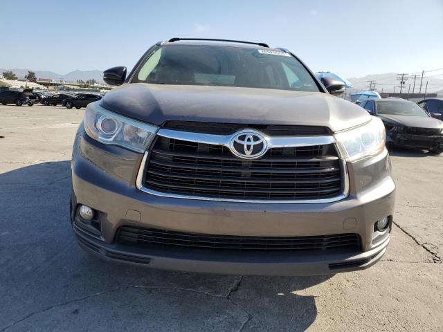 Photo 5 from auction – 2016 TOYOTA HIGHLANDER with VIN 5TDKKRFH7GS161666