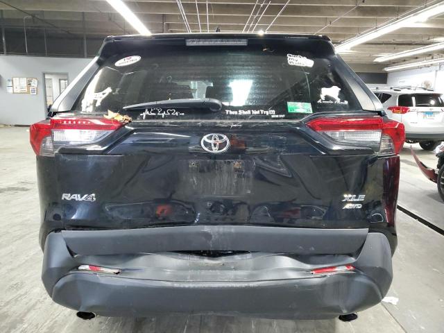 Photo 6 from auction – 2019 TOYOTA RAV4 XLE with VIN JTMP1RFV4KD013879