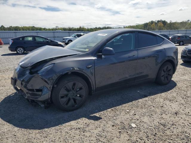 TESLA MODEL Y 2025 with VIN 7SAYGAEE1SF258365 - Photo from auction