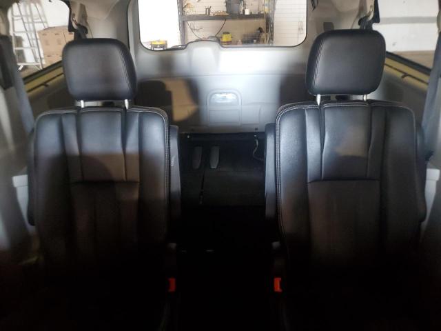 Photo 10 from auction – 2016 CHRYSLER TOWN & COU with VIN 2C4RC1CG2GR306159