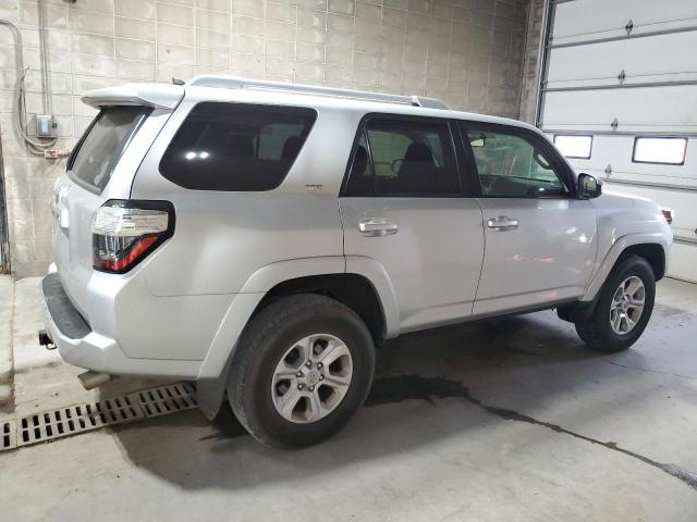 Photo 3 from auction – 2014 TOYOTA 4RUNNER SR with VIN JTEBU5JR6E5183434