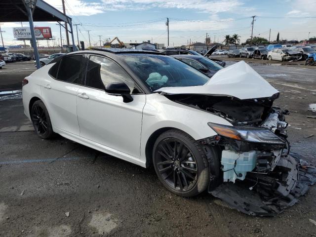 Снимка 4 от търг – 2024 TOYOTA CAMRY с VIN 4T1KZ1AK0RU097464