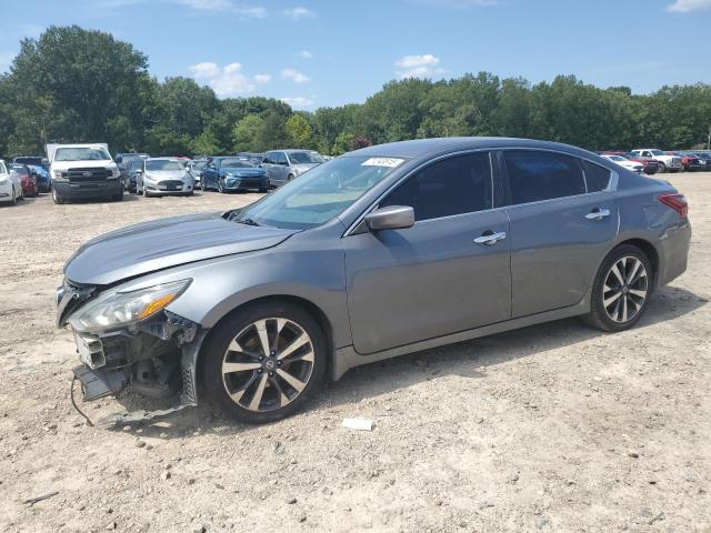 NISSAN ALTIMA 2.5 2017 with VIN 1N4AL3AP7HC165293 - Photo from auction