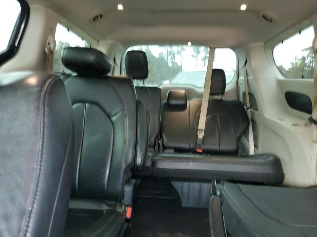 Photo 10 from auction – 2017 CHRYSLER PACIFICA T with VIN 2C4RC1BG8HR730092