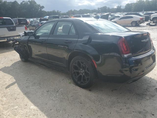 Photo 2 from auction – 2019 CHRYSLER 300 TOURIN with VIN 2C3CCAAG7KH694033
