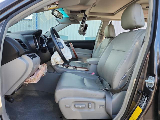 Photo 7 from auction – 2008 TOYOTA HIGHLANDER with VIN JTEES42AX82012567