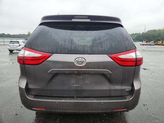 Photo 6 from auction – 2015 TOYOTA SIENNA XLE with VIN 5TDYK3DC0FS668339