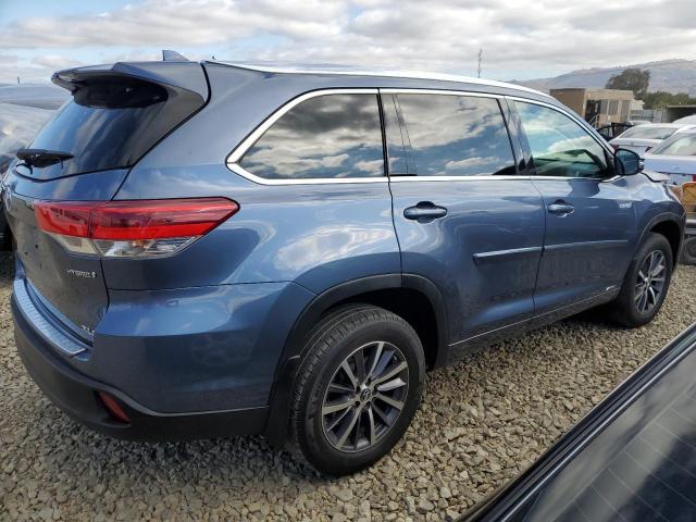 Photo 3 from auction – 2017 TOYOTA HIGHLANDER HYBRID with VIN 5TDJGRFH0HS032263