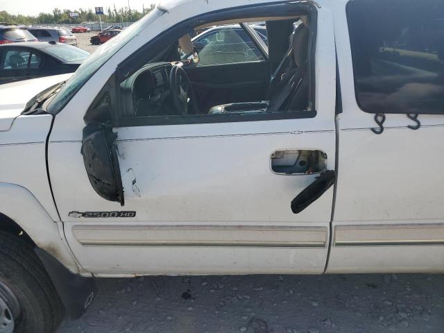 Photo 7 from auction – 2004 CHEVROLET SILVERADO with VIN 1GCHK29U24E111947