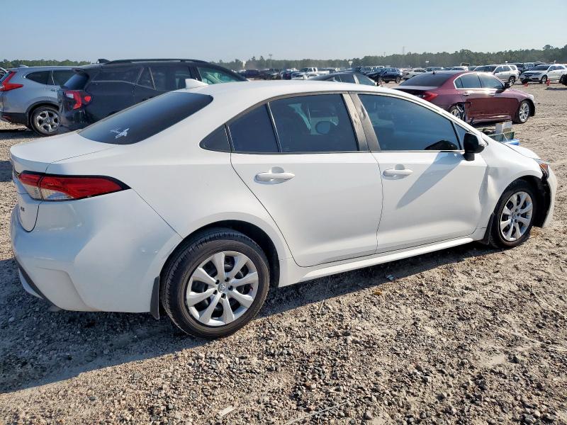 Photo 3 from auction – 2022 TOYOTA COROLLA LE with VIN 5YFEPMAE4NP319515