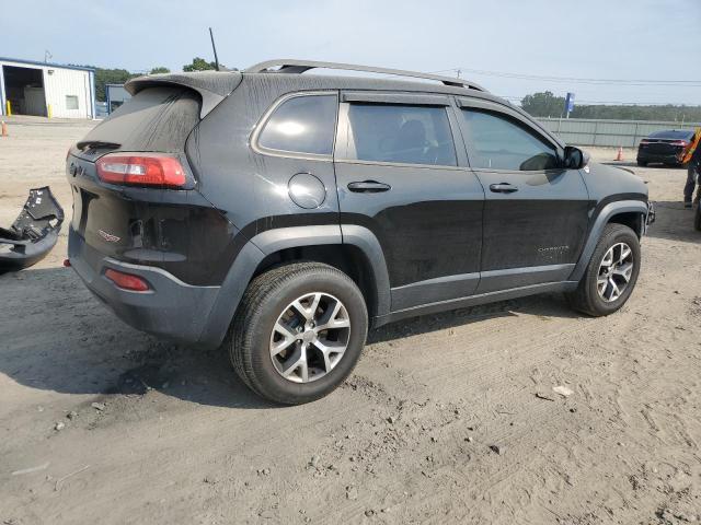 Photo 3 from auction – 2017 JEEP CHEROKEE TRAILHAWK with VIN 1C4PJMBS9HW584991