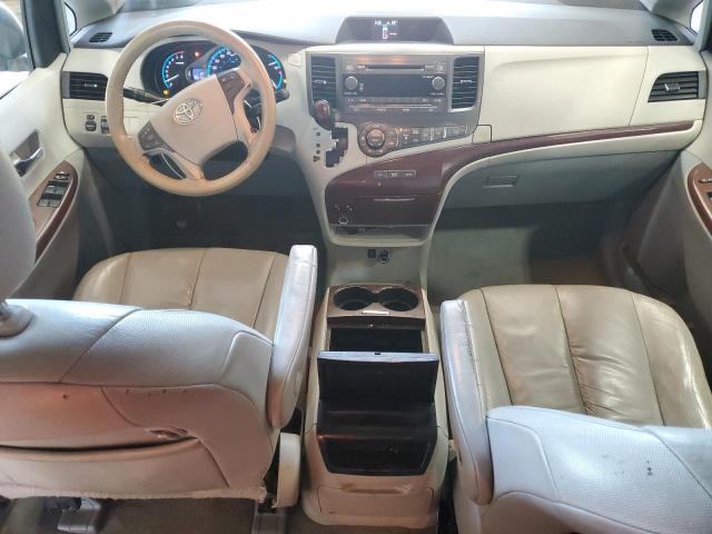 Photo 8 from auction – 2011 TOYOTA SIENNA XLE with VIN 5TDYK3DCXBS015088
