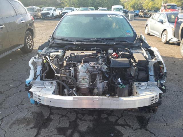 Photo 5 from auction – 2018 HONDA CIVIC LX with VIN 19XFC2F53JE204655