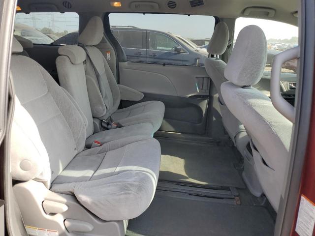 Photo 11 from auction – 2015 TOYOTA SIENNA LE with VIN 5TDKK3DC7FS681630