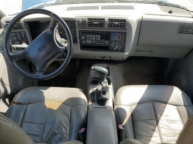 Photo 8 from auction – 1997 GMC JIMMY with VIN 1GKDT13WXV2511472