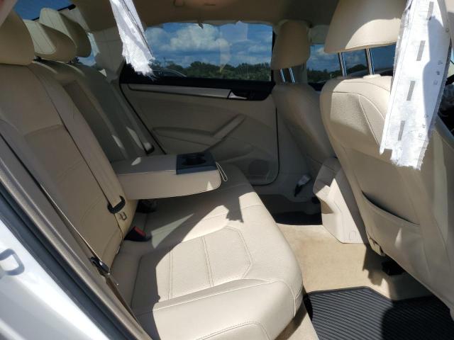 Photo 10 from auction – 2015 VOLKSWAGEN PASSAT S with VIN 1VWAS7A33FC112764