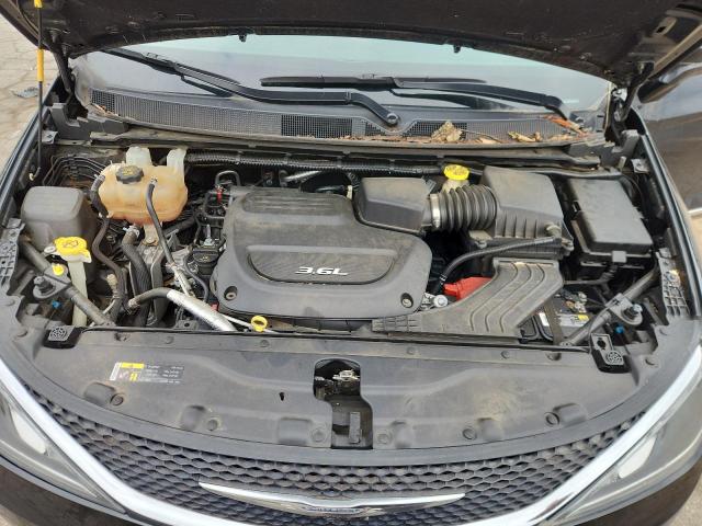 Photo 12 from auction – 2017 CHRYSLER PACIFICA T with VIN 2C4RC1EG6HR634957
