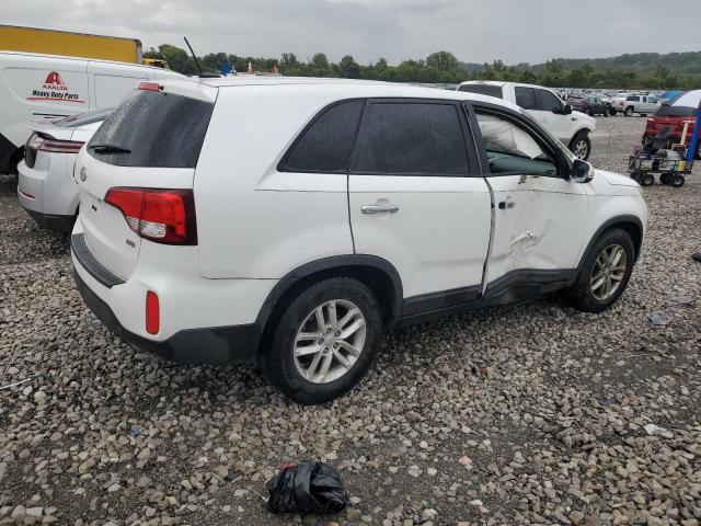 Photo 3 from auction – 2015 KIA SORENTO LX with VIN 5XYKT3A64FG551538