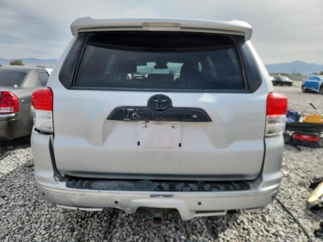 Photo 6 from auction – 2010 TOYOTA 4RUNNER SR with VIN JTEBU5JR9A5020531