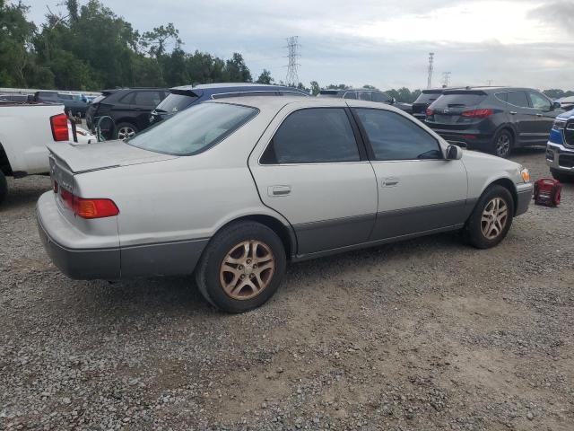 Photo 3 from auction – 2001 TOYOTA CAMRY CE with VIN 4T1BG22K11U047302