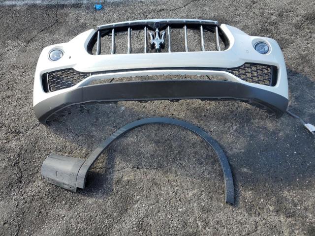 Photo 13 from auction – 2018 MASERATI LEVANTE with VIN ZN661XUA7JX283426
