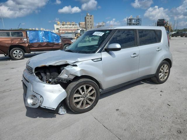 KIA SOUL + 2017 с VIN KNDJP3A56H7470967 - Фото с аукциона