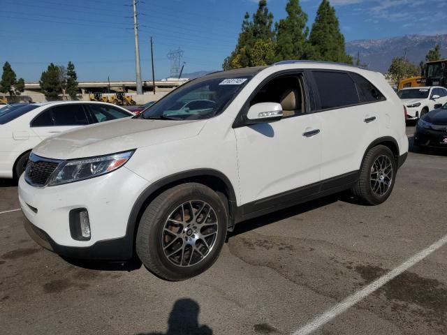 Photo 1 from auction – 2015 KIA SORENTO with VIN 5XYKU4A74FG586561