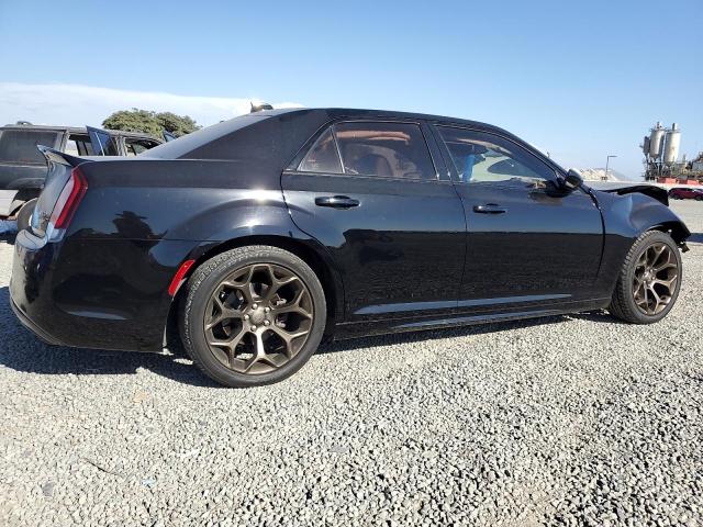 Photo 3 from auction – 2017 CHRYSLER 300 S with VIN 2C3CCABG3HH538532