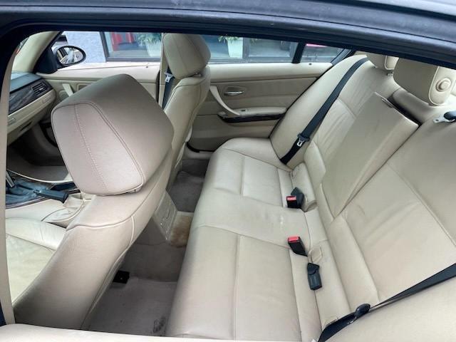 Photo 6 from auction – 2006 BMW 325 XI with VIN WBAVD13576KV12856