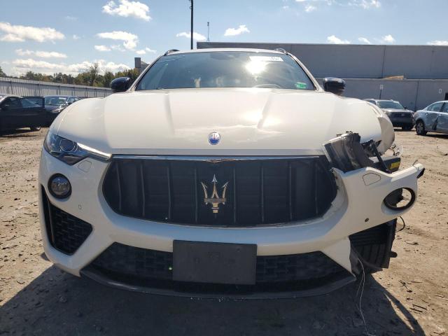 Снимка 5 от търг – 2019 MASE LEVANTE S GR с VIN ZN661YUS5KX333854