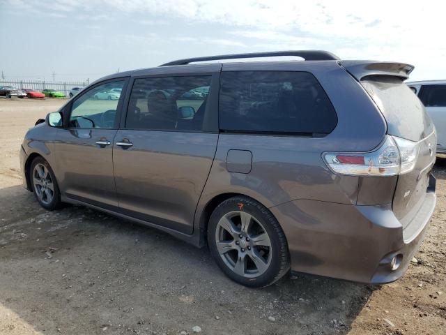 Photo 2 from auction – 2017 TOYOTA SIENNA SE with VIN 5TDXZ3DC3HS856993