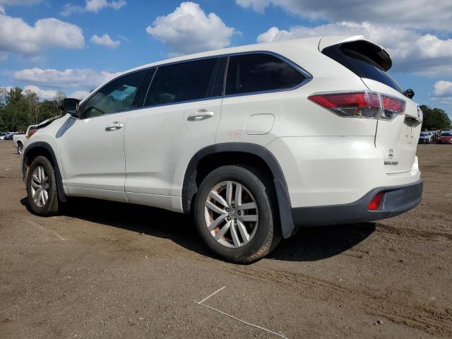Photo 2 from auction – 2015 TOYOTA HIGHLANDER with VIN 5TDBKRFH3FS188796