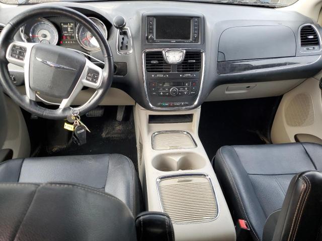 Photo 8 from auction – 2016 CHRYSLER TOWN & COU with VIN 2C4RC1CG0GR239173