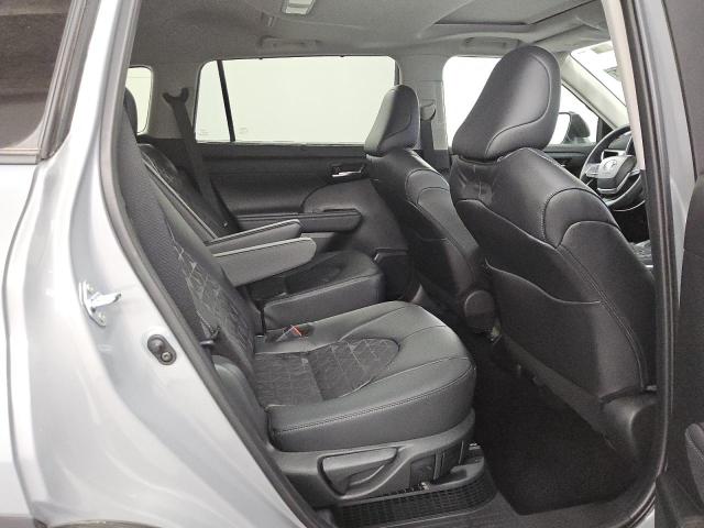 Photo 11 from auction – 2024 TOYOTA HIGHLANDER with VIN 5TDKBRCH0RS605848
