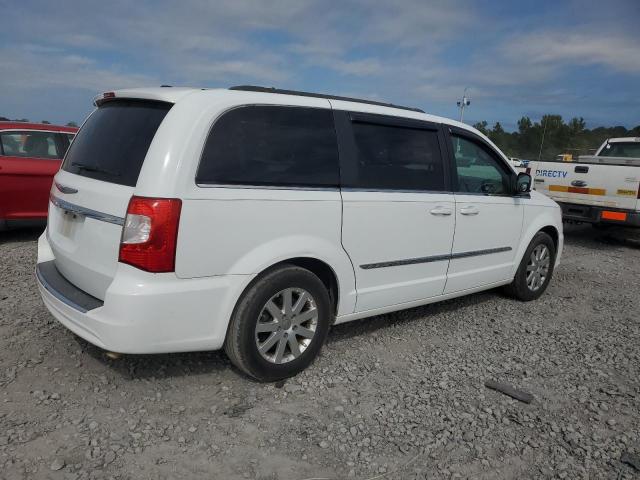 Photo 3 from auction – 2015 CHRYSLER TOWN & COU with VIN 2C4RC1BG7FR571353