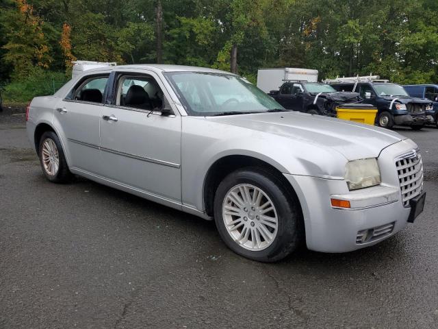 Photo 4 from auction – 2010 CHRYSLER 300 TOURING with VIN 2C3CA5CV2AH241719