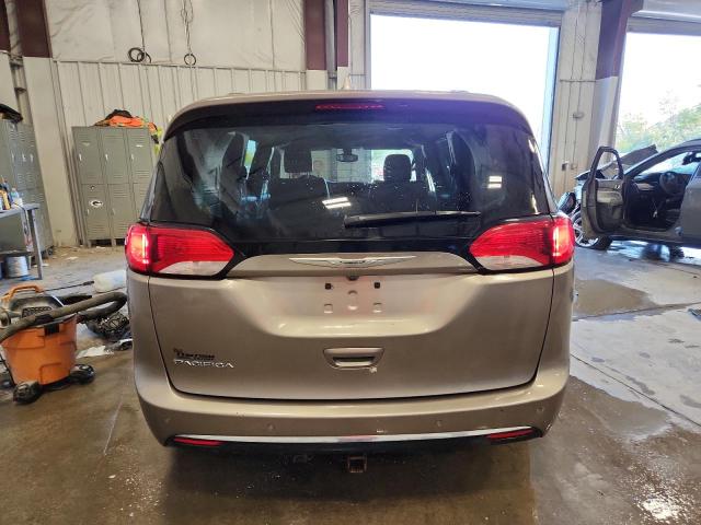 Photo 6 from auction – 2017 CHRYSLER PACIFICA T with VIN 2C4RC1BG8HR591212
