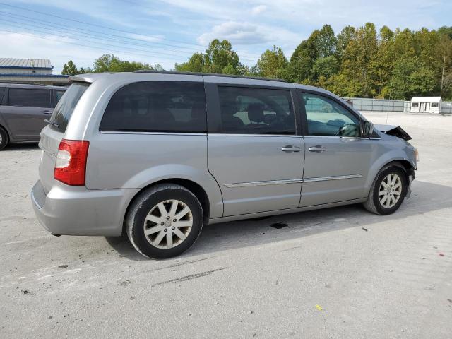 Photo 3 from auction – 2013 CHRYSLER TOWN & COU with VIN 2C4RC1BG6DR547820