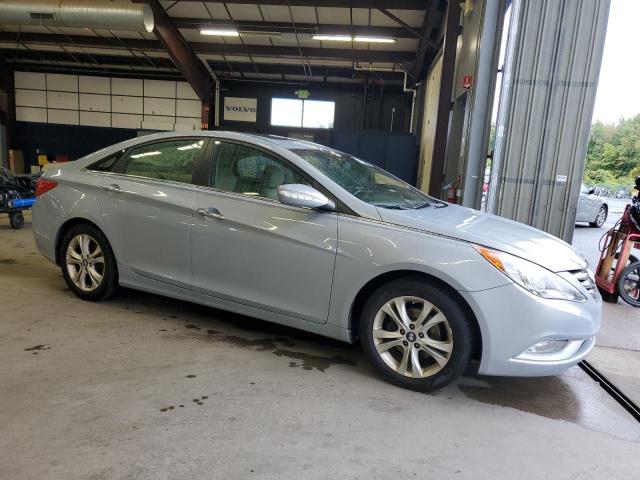 Photo 4 from auction – 2011 HYUNDAI SONATA SE with VIN 5NPEC4AC0BH047922