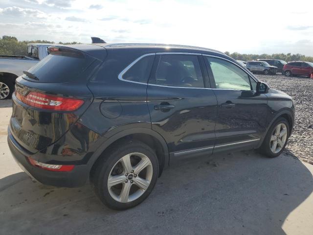 Photo 3 from auction – 2017 LINCOLN MKC PREMIE with VIN 5LMCJ1C99HUL57216