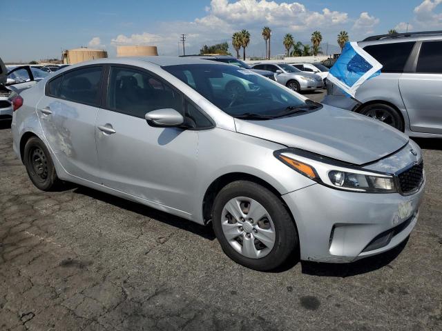 Photo 4 from auction – 2017 KIA FORTE LX with VIN 3KPFK4A74HE120538
