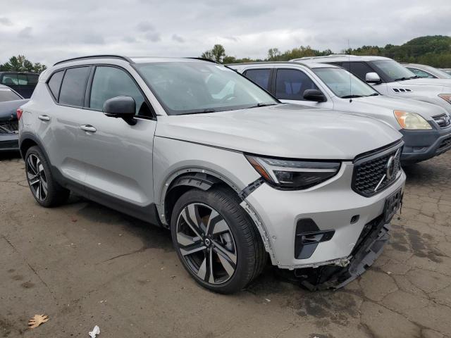 Photo 4 from auction – 2025 VOLVO XC40 PLUS with VIN YV4L12UC6S2462352