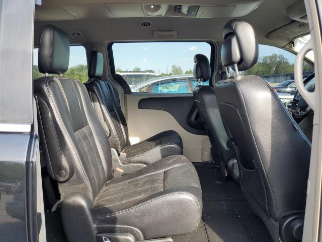 Photo 11 from auction – 2013 CHRYSLER TOWN & COU with VIN 2C4RC1BG9DR557404